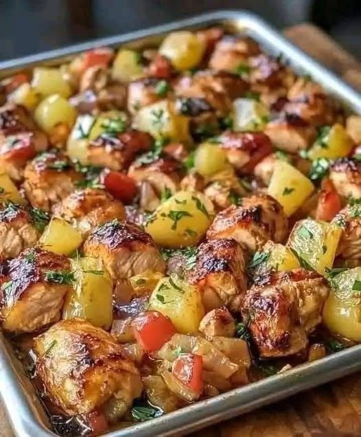 Hawaiian Chicken Sheet Pan Dinner: A Sweet & Savory One-Pan Meal 480369629_1372187454196014_8733021193585324824_n