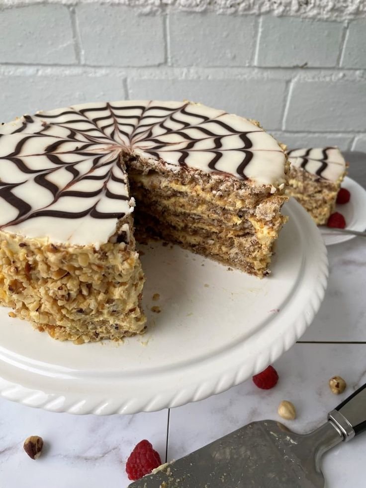 Esterházy Torta: The Elegant Hungarian Meringue Cake 🇭🇺🍰 58ec77bf856fead42c36b898d1d2f27a